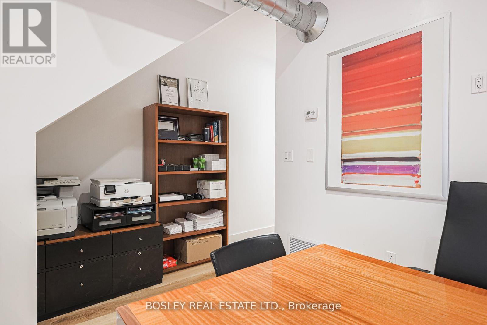 Main Floor - 973 Dovercourt Road, Toronto, Ontario  M6H 2X6 - Photo 14 - W12662580