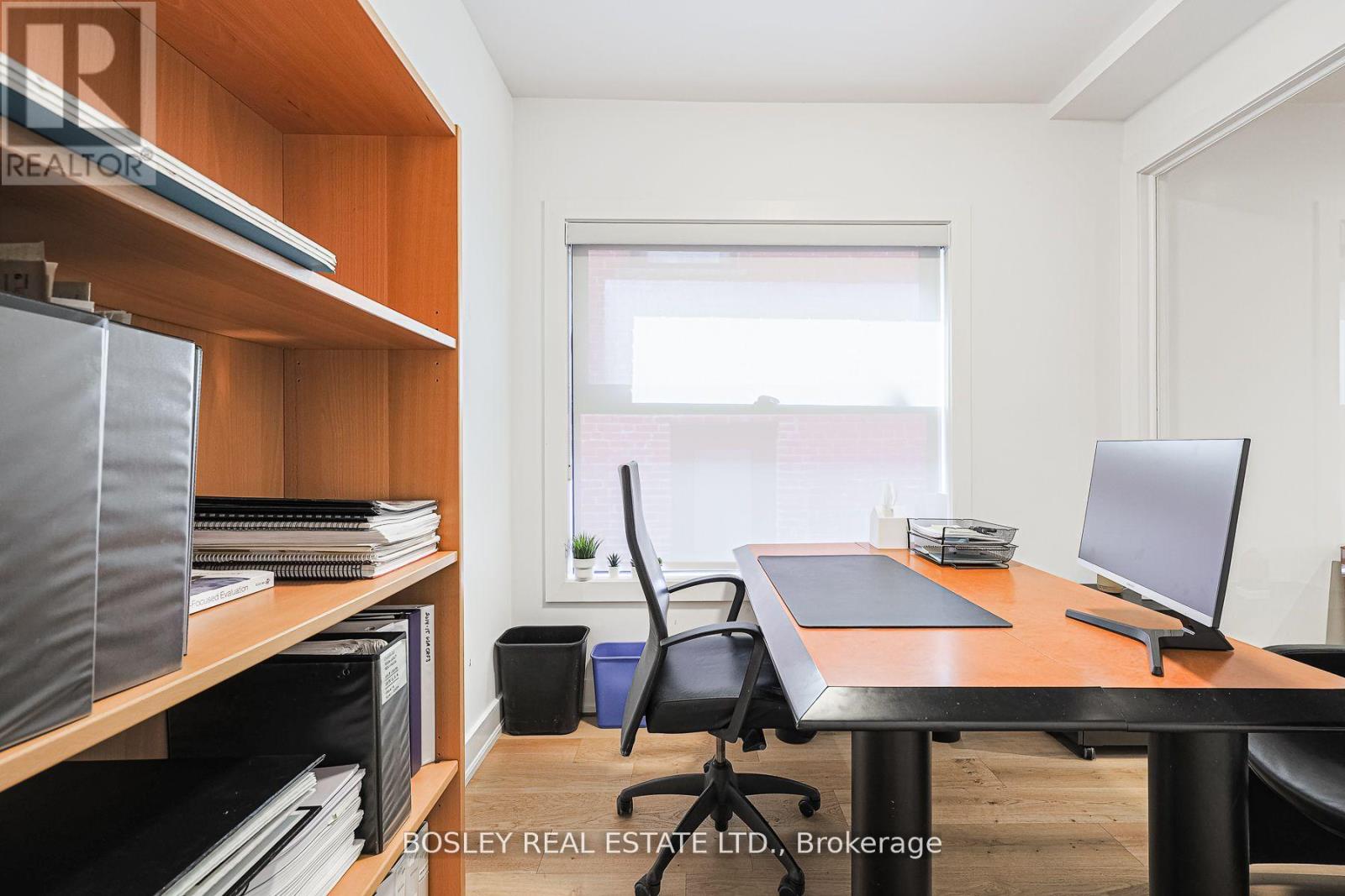 Main Floor - 973 Dovercourt Road, Toronto, Ontario  M6H 2X6 - Photo 17 - W12662580