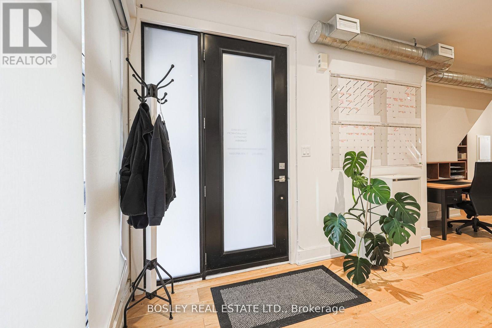 Main Floor - 973 Dovercourt Road, Toronto, Ontario  M6H 2X6 - Photo 4 - W12662580