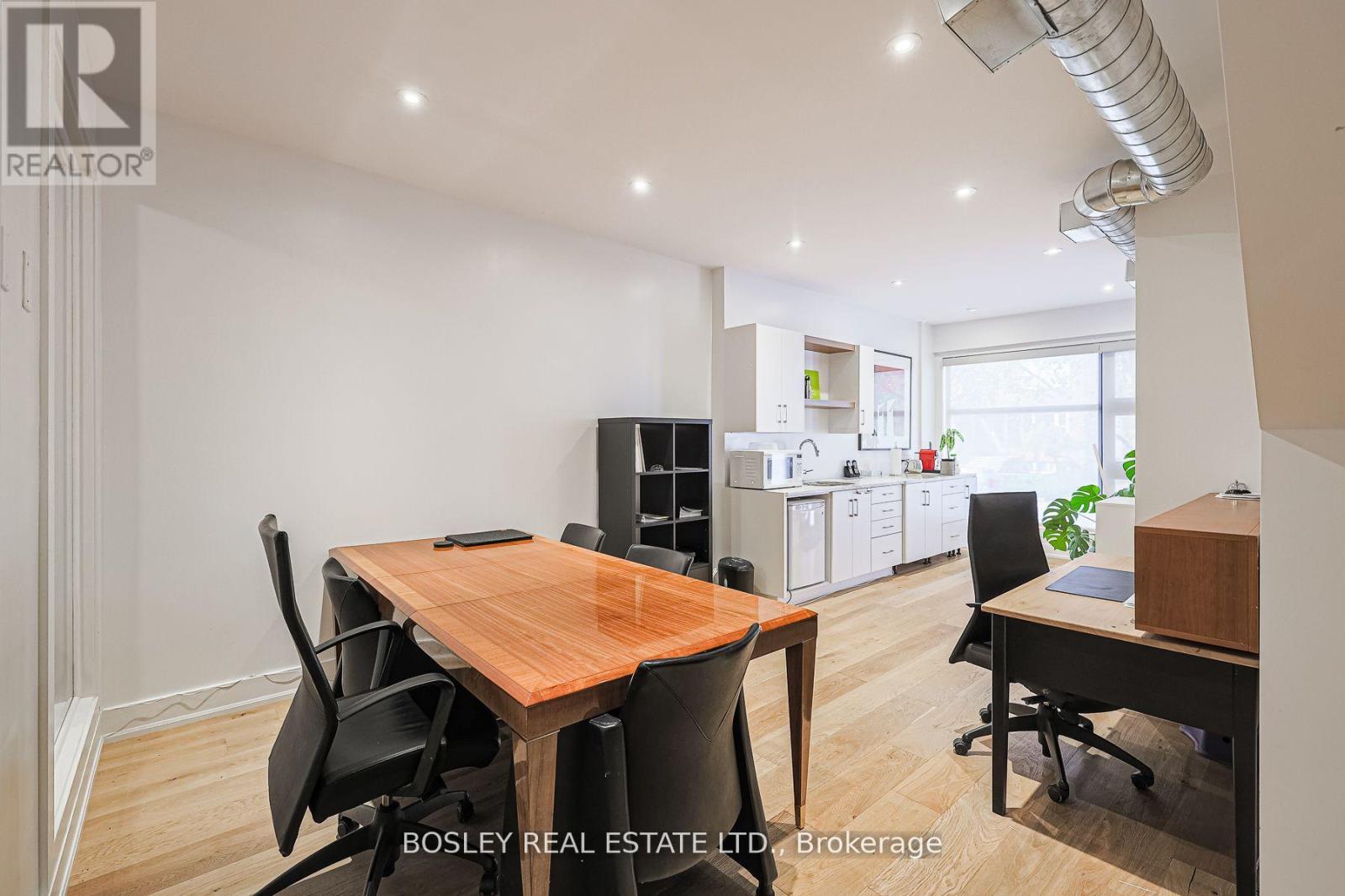 Main Floor - 973 Dovercourt Road, Toronto, Ontario  M6H 2X6 - Photo 9 - W12662580