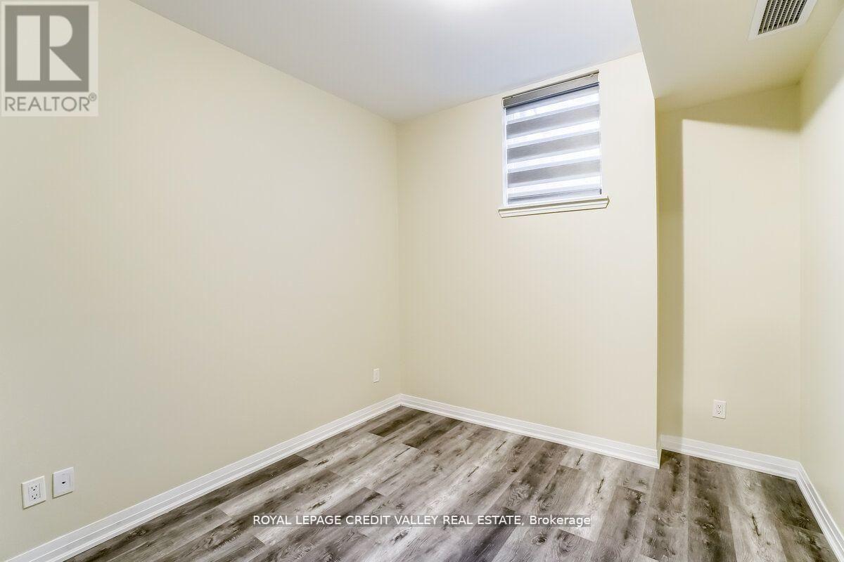 09 - 670 Atwater Avenue, Mississauga, Ontario  L5G 4K7 - Photo 13 - W12662590