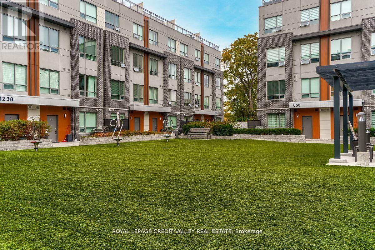 09 - 670 Atwater Avenue, Mississauga, Ontario  L5G 4K7 - Photo 17 - W12662590