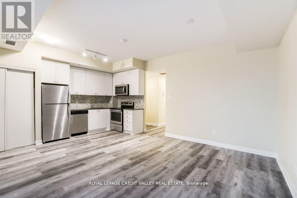 09 - 670 Atwater Avenue, Mississauga, Ontario  L5G 4K7 - Photo 5 - W12662590