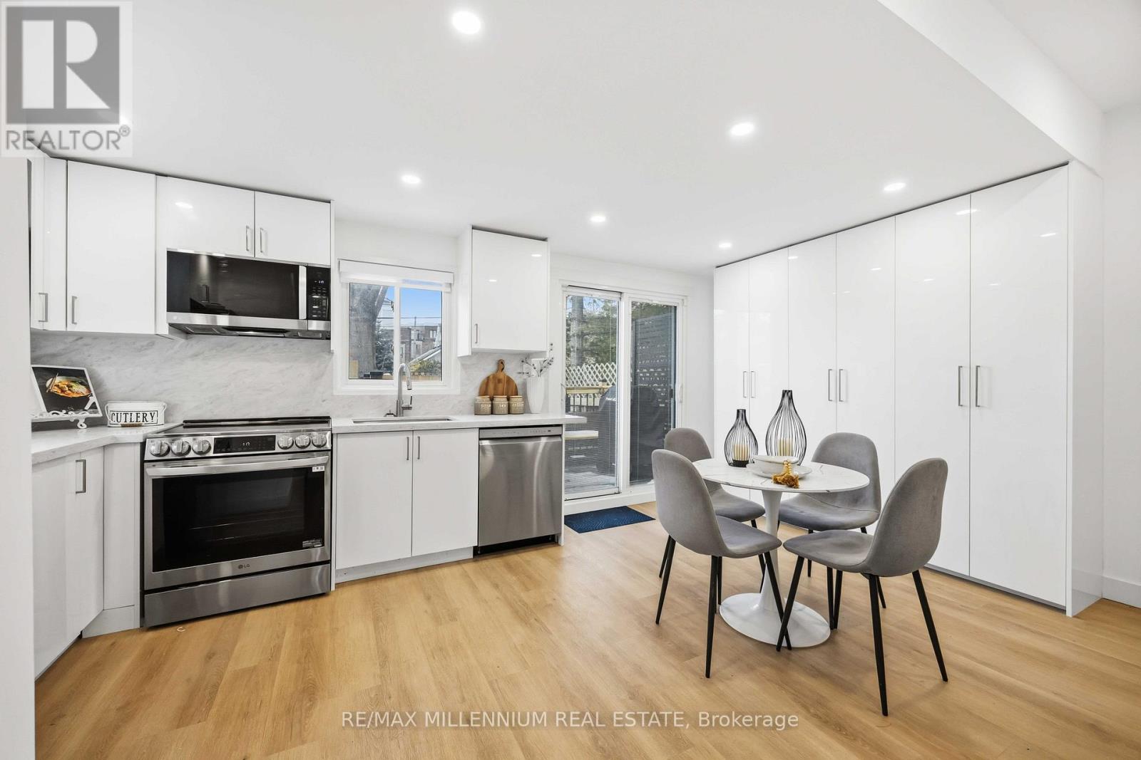 122 Twenty Second Street, Toronto, Ontario  M8V 3M4 - Photo 20 - W12662620