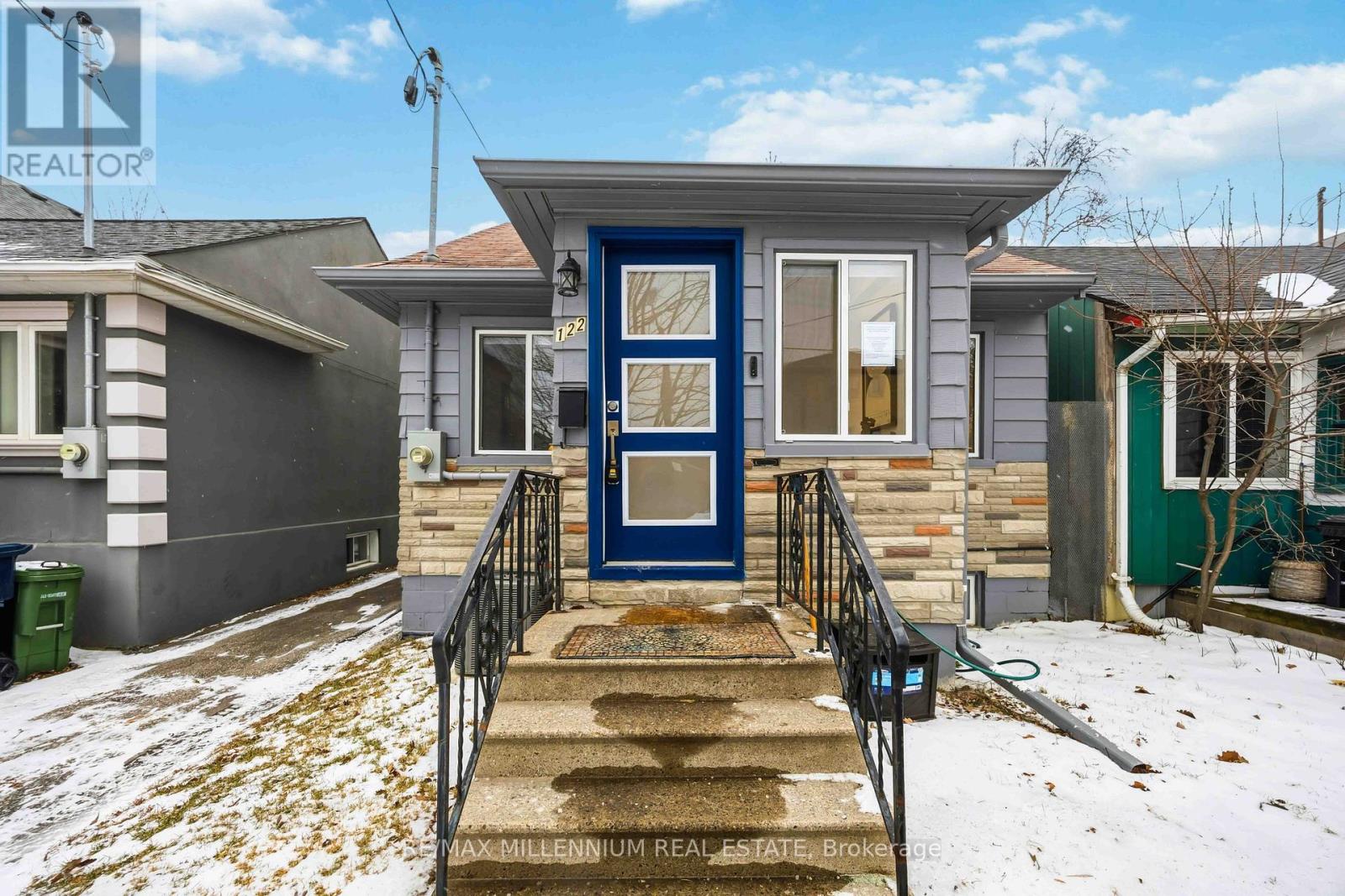 122 Twenty Second Street, Toronto, Ontario  M8V 3M4 - Photo 3 - W12662620