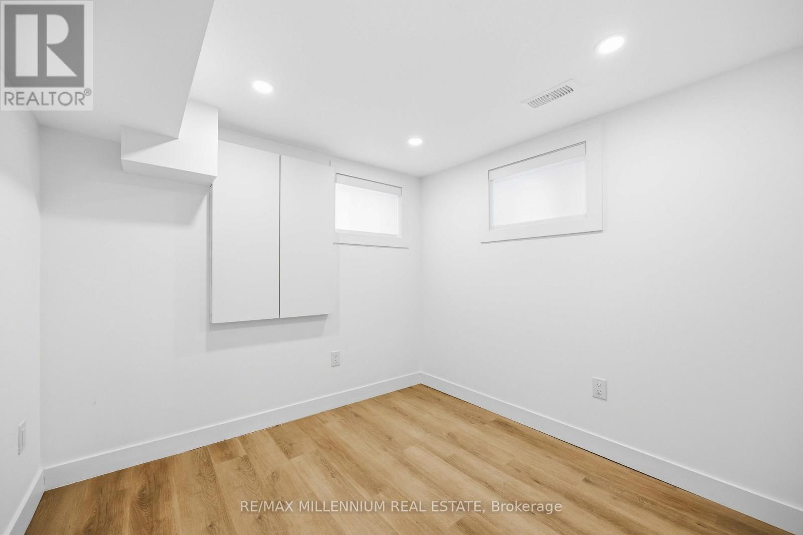 122 Twenty Second Street, Toronto, Ontario  M8V 3M4 - Photo 35 - W12662620