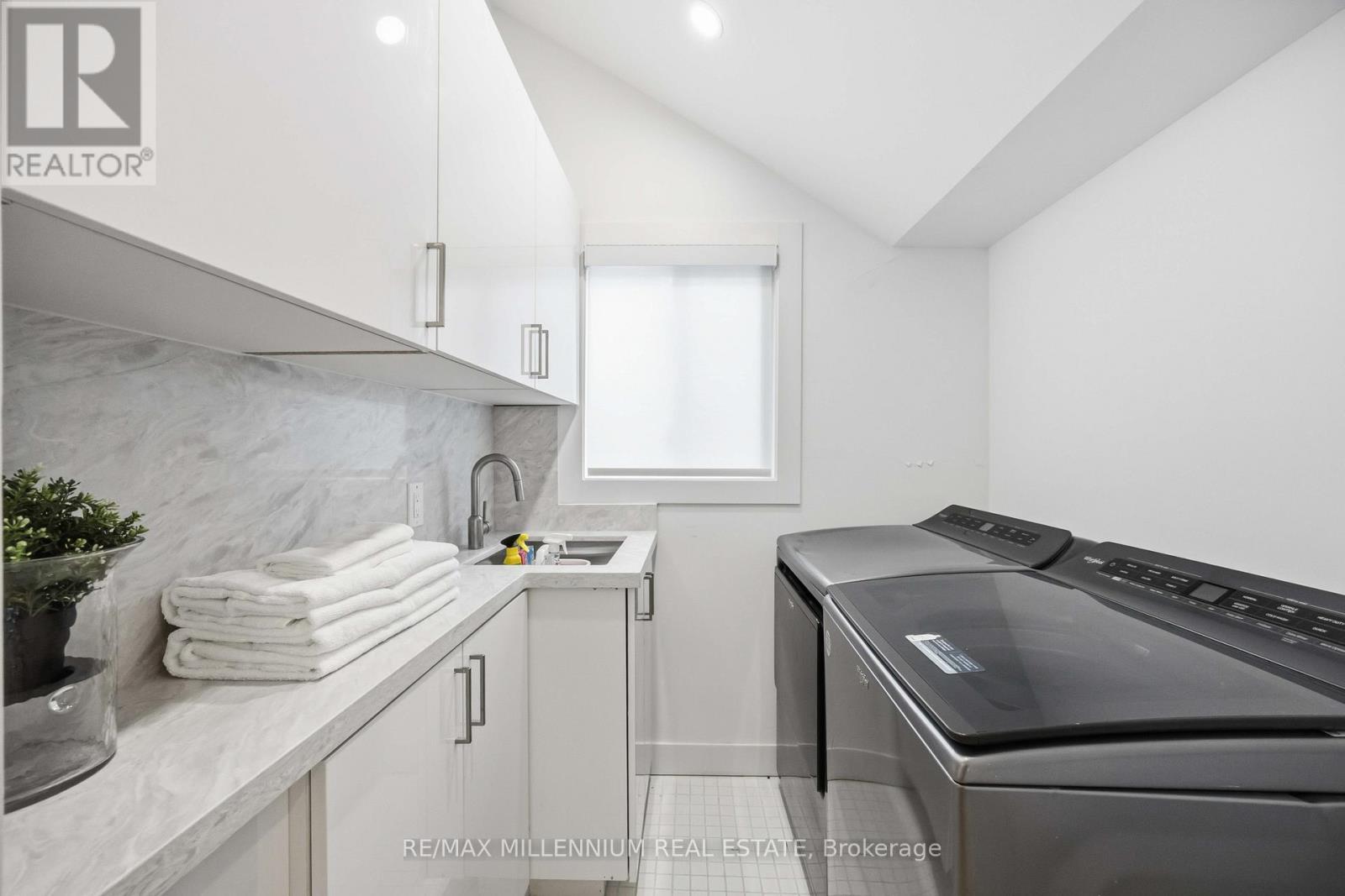 122 Twenty Second Street, Toronto, Ontario  M8V 3M4 - Photo 38 - W12662620