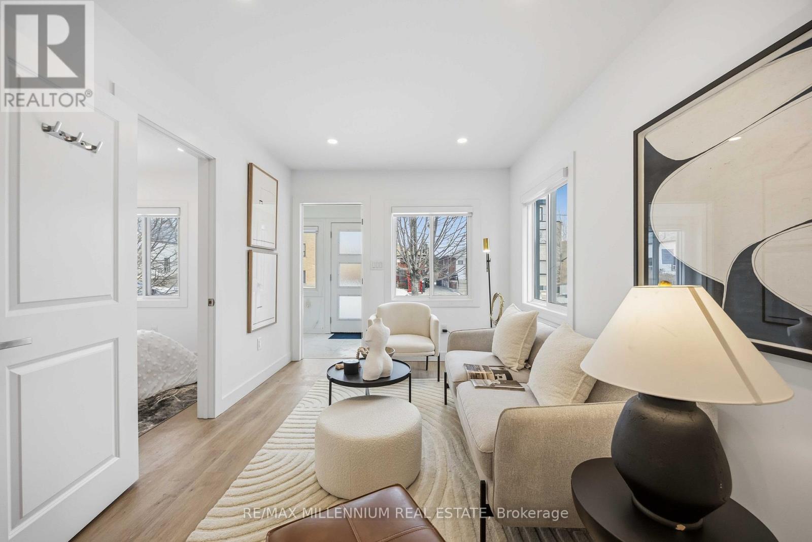 122 Twenty Second Street, Toronto, Ontario  M8V 3M4 - Photo 9 - W12662620