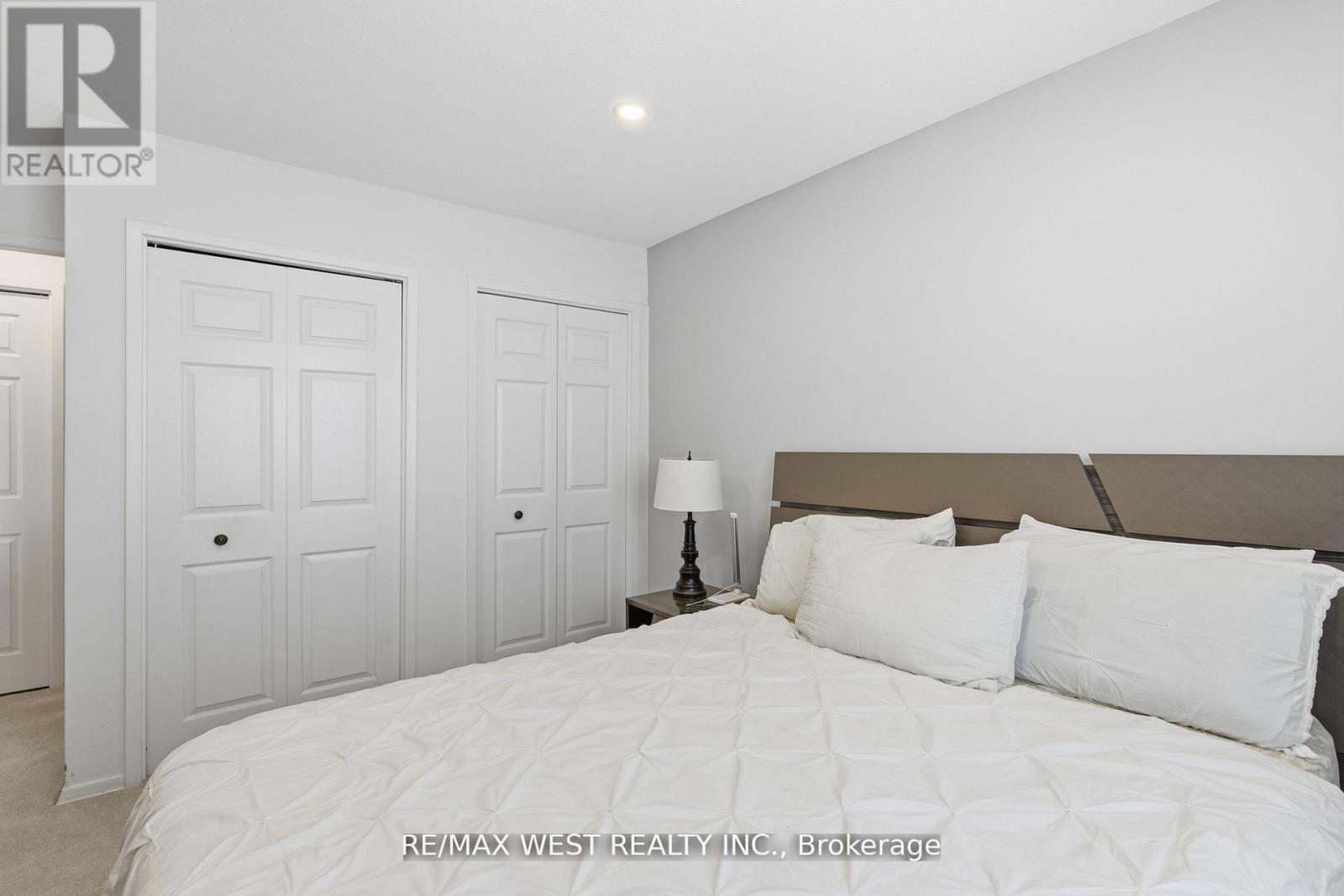 309 - 2485 Woking Crescent, Mississauga, Ontario  L5K 1Z6 - Photo 15 - W12662654