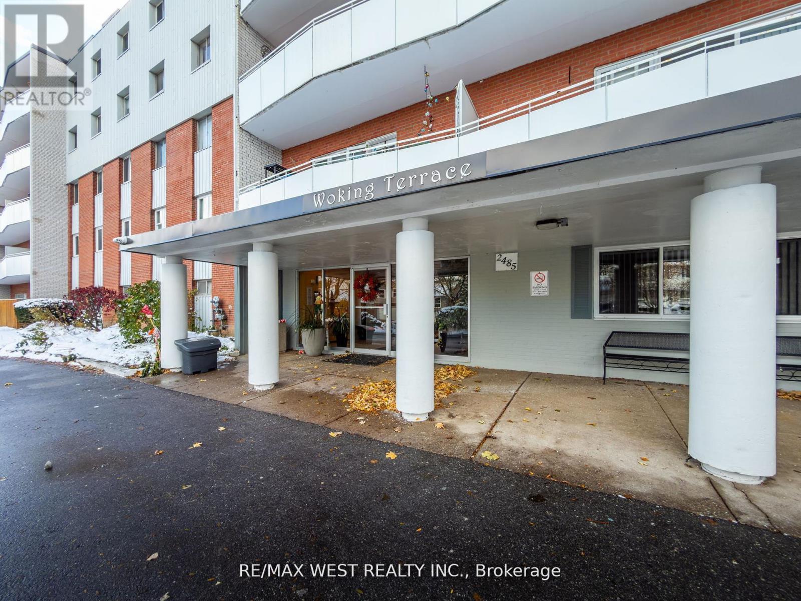 309 - 2485 Woking Crescent, Mississauga, Ontario  L5K 1Z6 - Photo 3 - W12662654