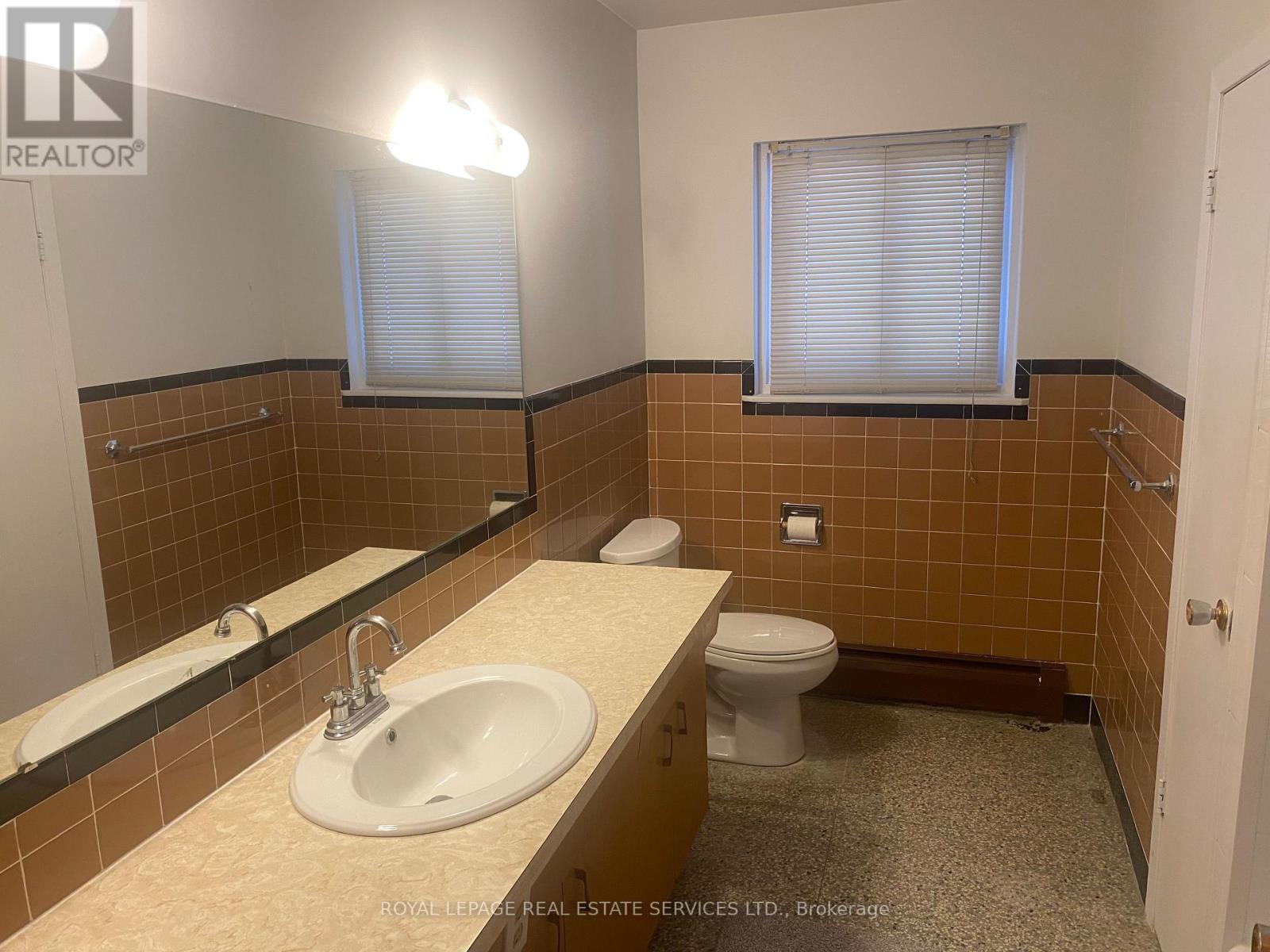 10617 Trafalgar Road, Halton Hills, Ontario  L7G 4S5 - Photo 7 - W12662662