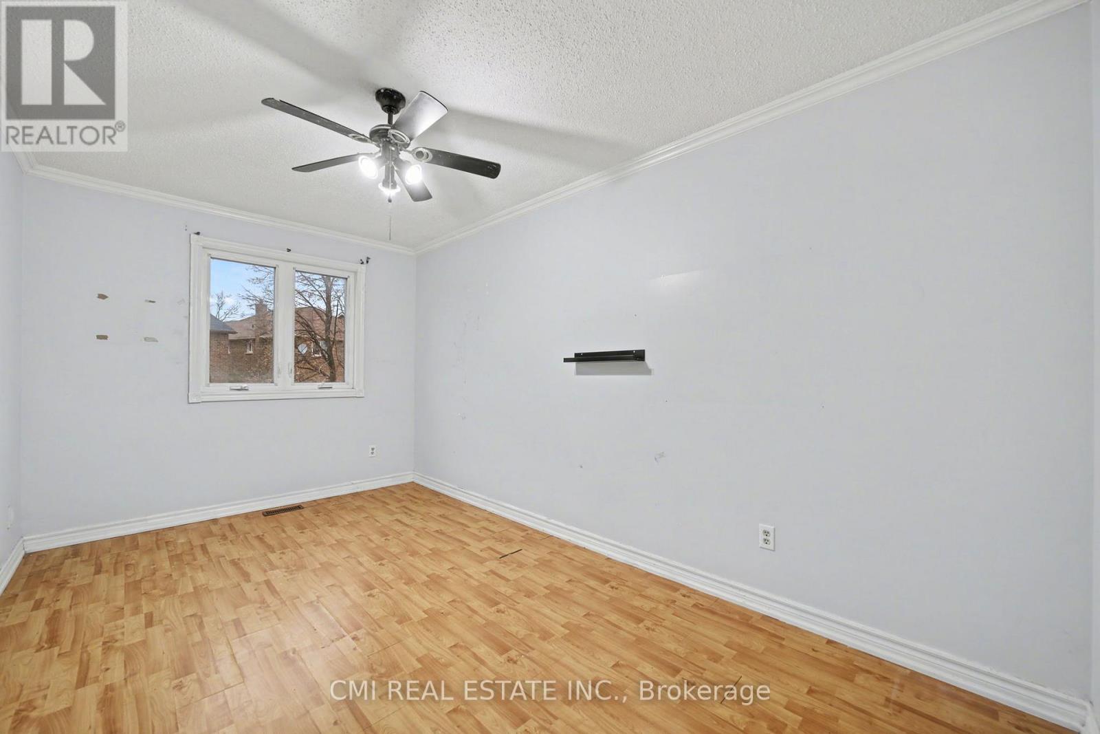 993 Lucerne Crescent, Mississauga, Ontario  L5C 3X6 - Photo 15 - W12662668