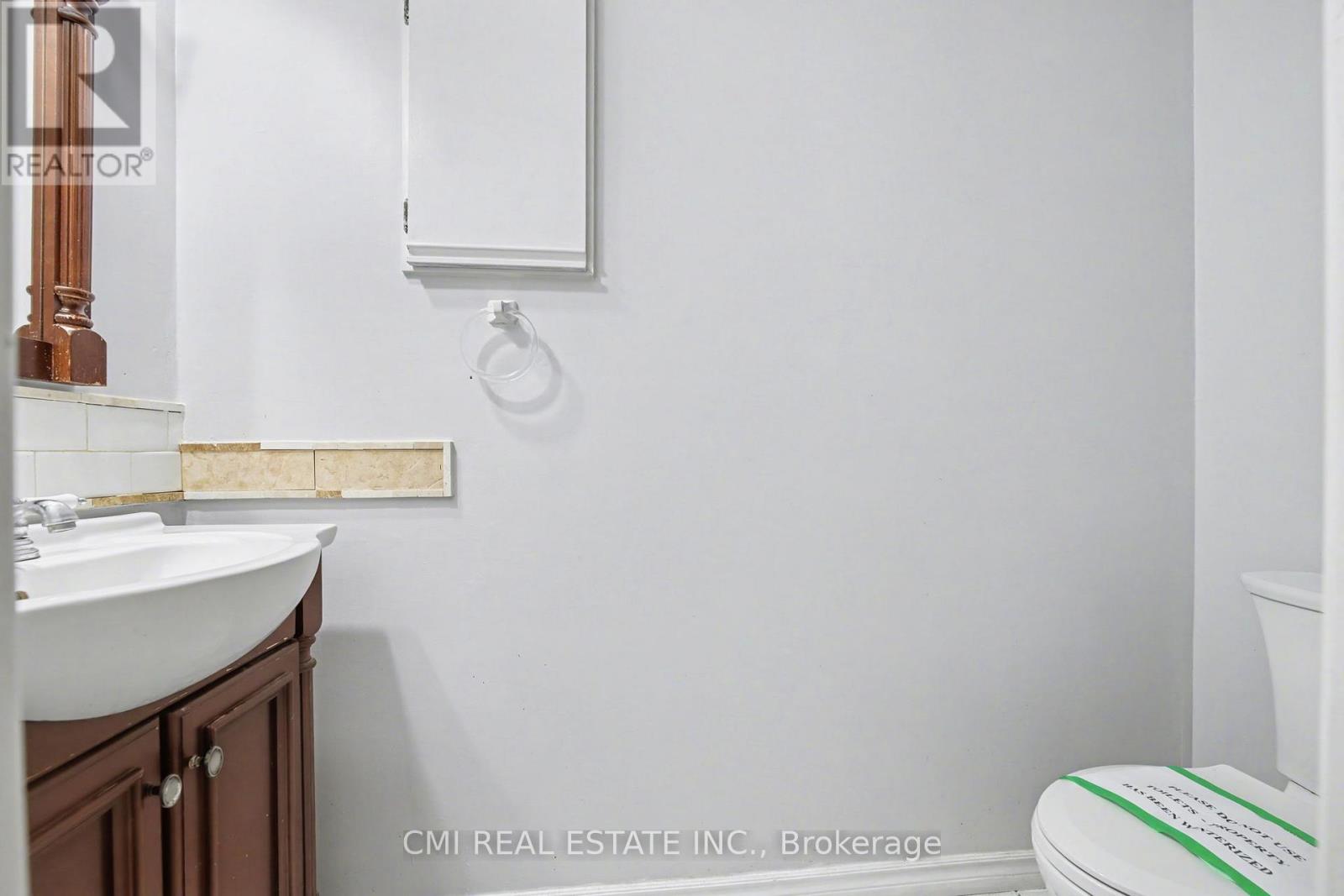 993 Lucerne Crescent, Mississauga, Ontario  L5C 3X6 - Photo 22 - W12662668