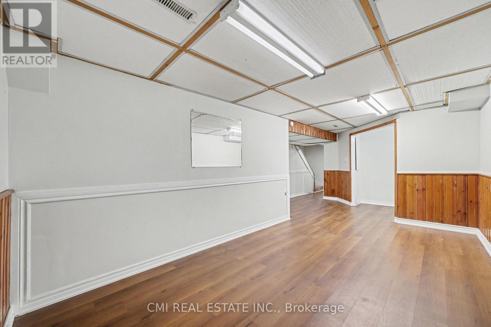 993 Lucerne Crescent, Mississauga, Ontario  L5C 3X6 - Photo 28 - W12662668