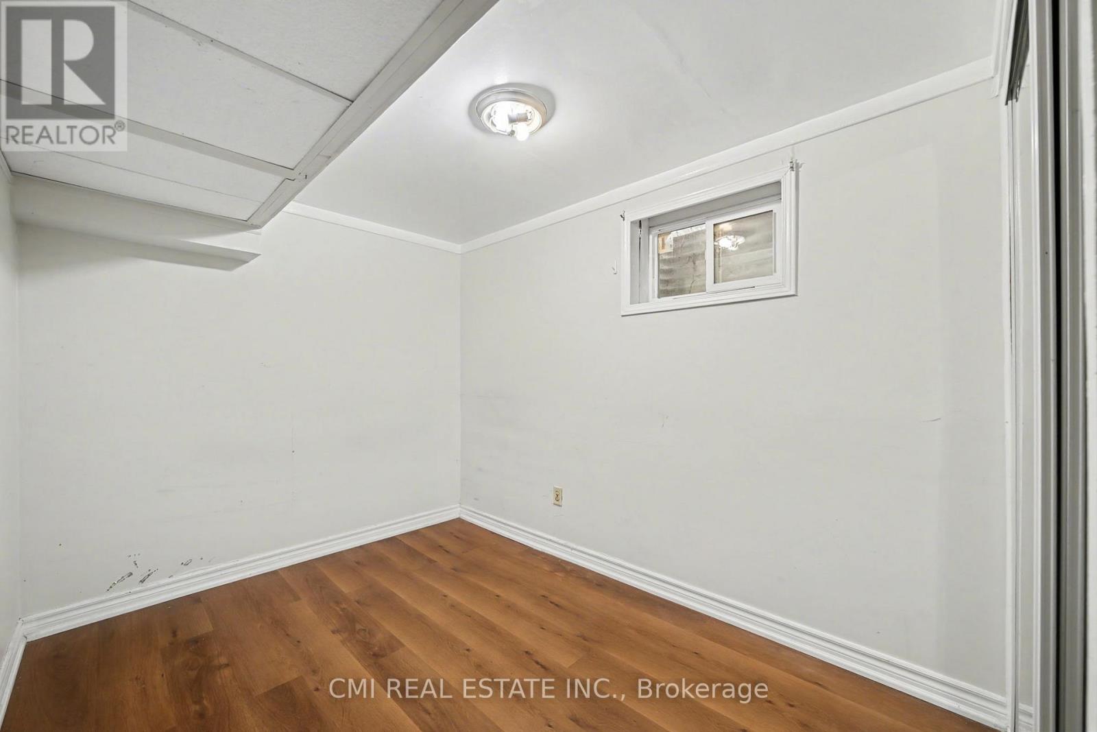 993 Lucerne Crescent, Mississauga, Ontario  L5C 3X6 - Photo 33 - W12662668