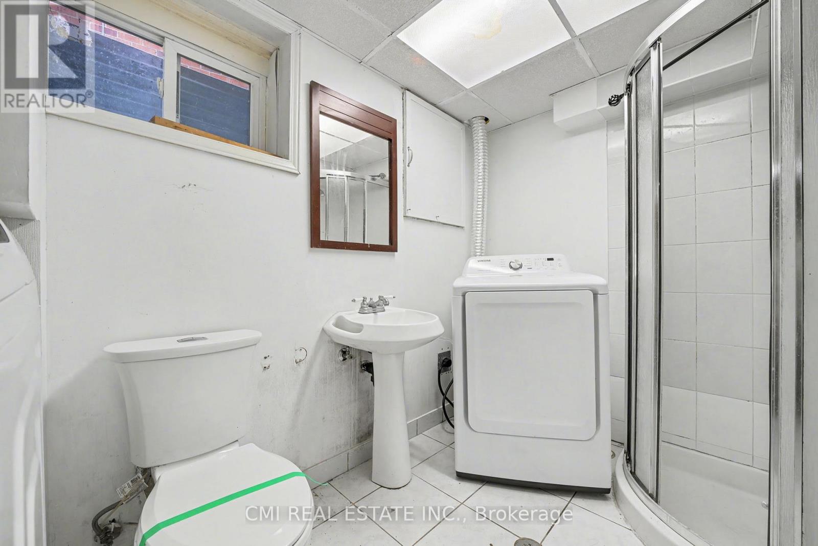 993 Lucerne Crescent, Mississauga, Ontario  L5C 3X6 - Photo 34 - W12662668