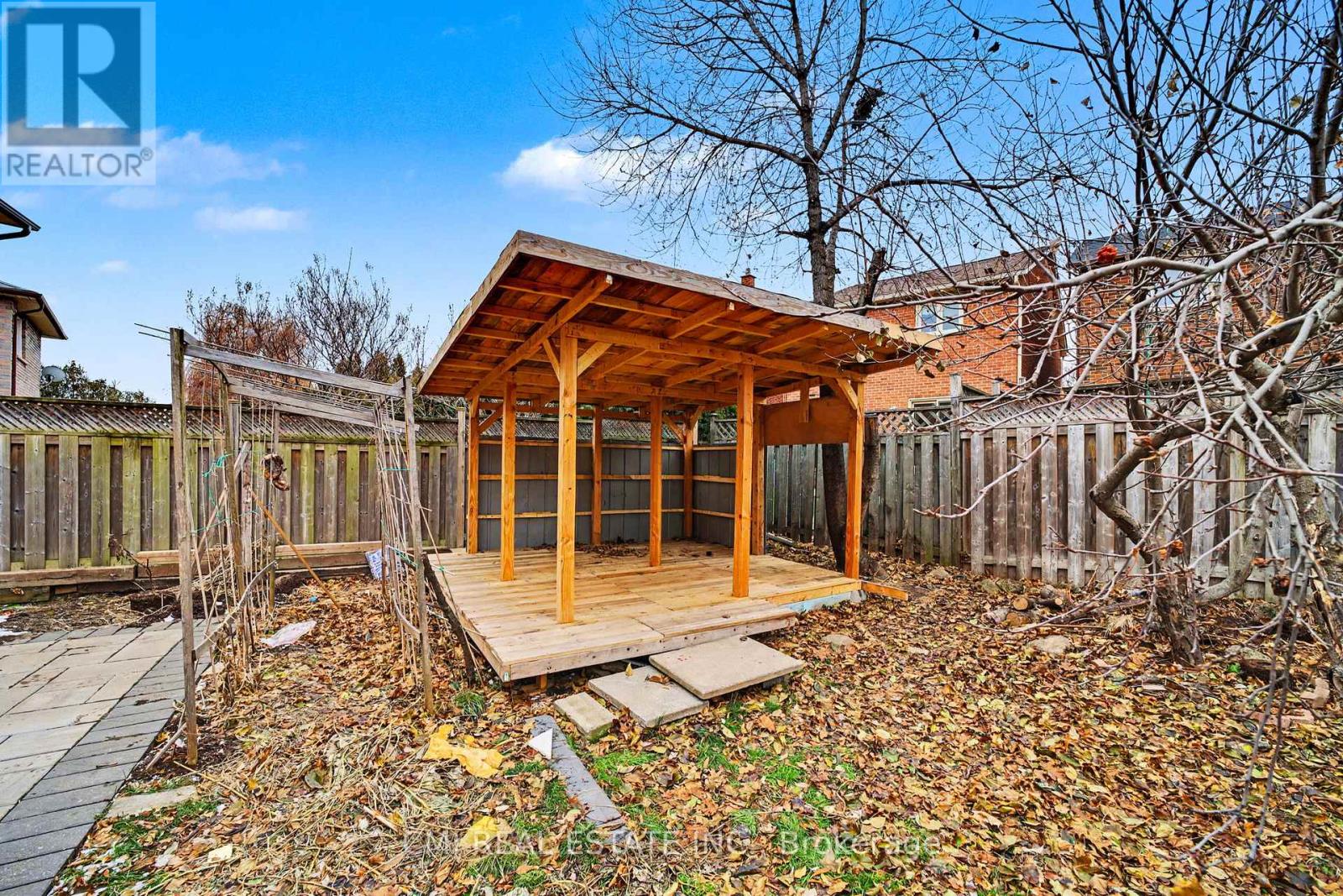 993 Lucerne Crescent, Mississauga, Ontario  L5C 3X6 - Photo 38 - W12662668