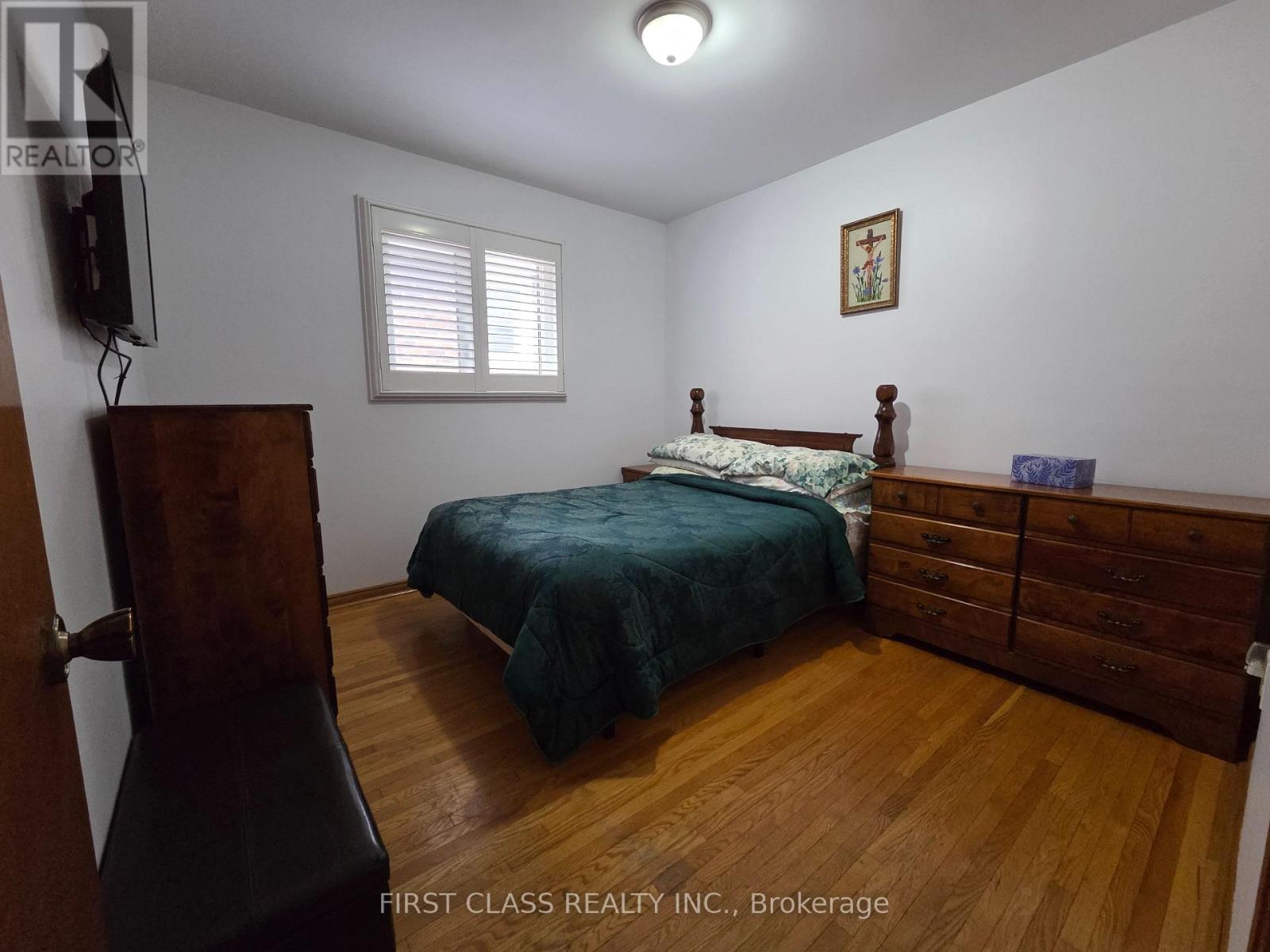 1622 Anworld Court, Mississauga, Ontario  L4W 2V9 - Photo 9 - W12662674