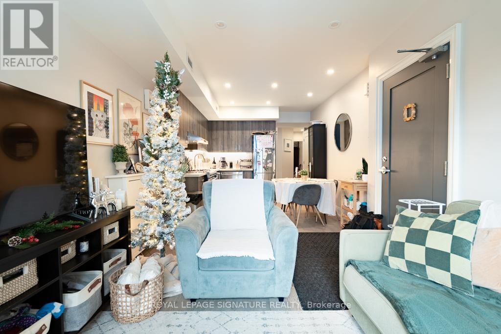 1 - 398 Westmoreland Avenue N, Toronto (Dovercourt-Wallace Emerson-Junction), Ontario  M6H 3A7 - Photo 4 - W12662680