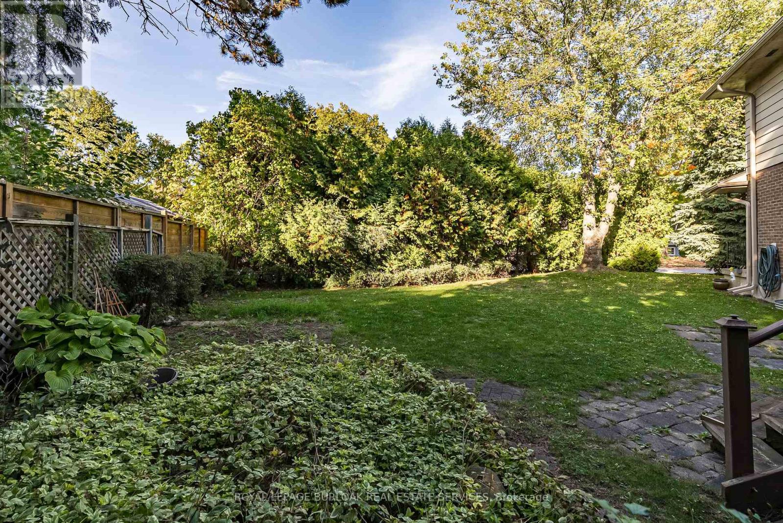 214 Vance Drive, Oakville, Ontario  L6L 3L1 - Photo 45 - W12662698