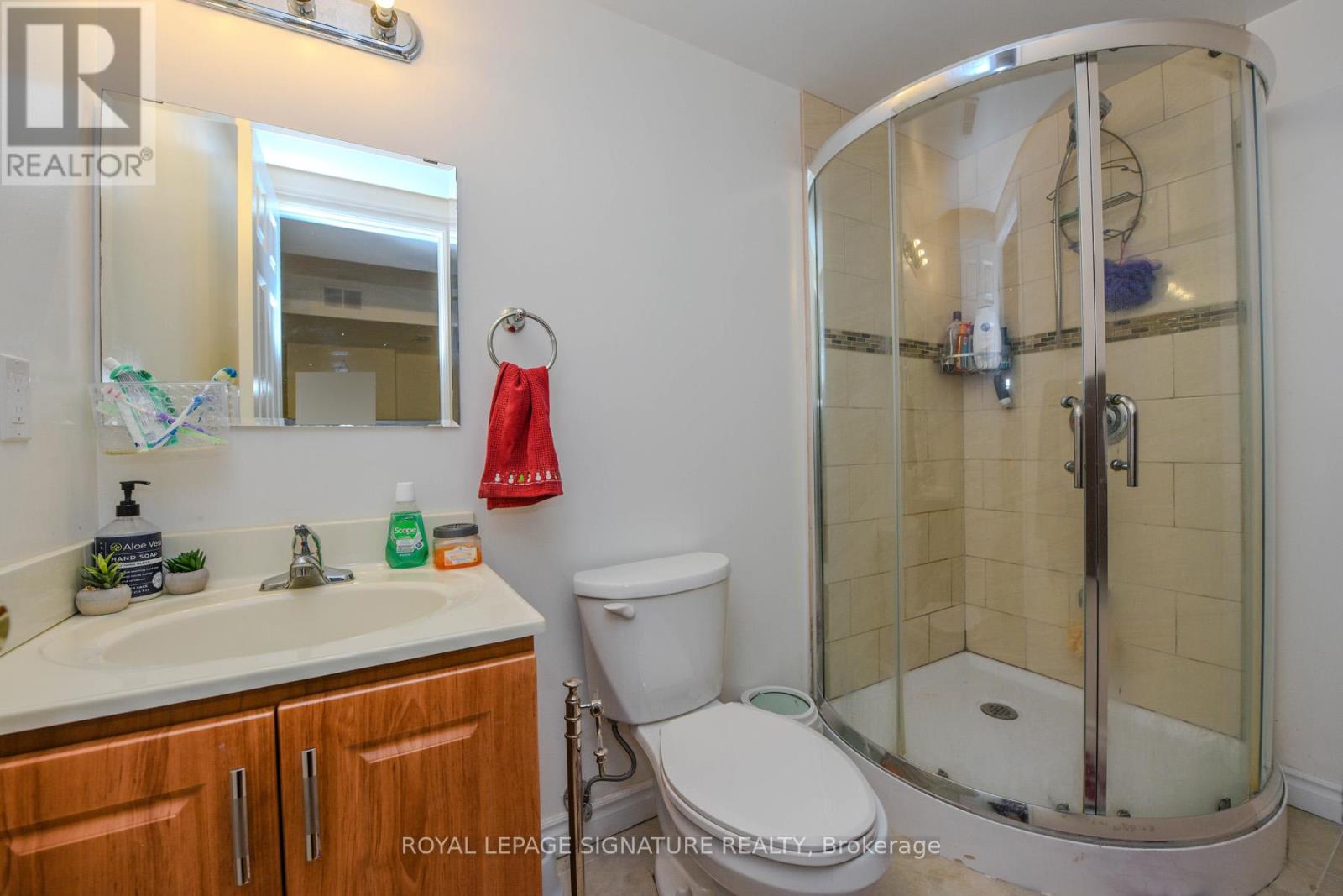 Bsmt Apartment - 5278 Pedalina Drive, Mississauga, Ontario  L4Z 4K5 - Photo 10 - W12662700