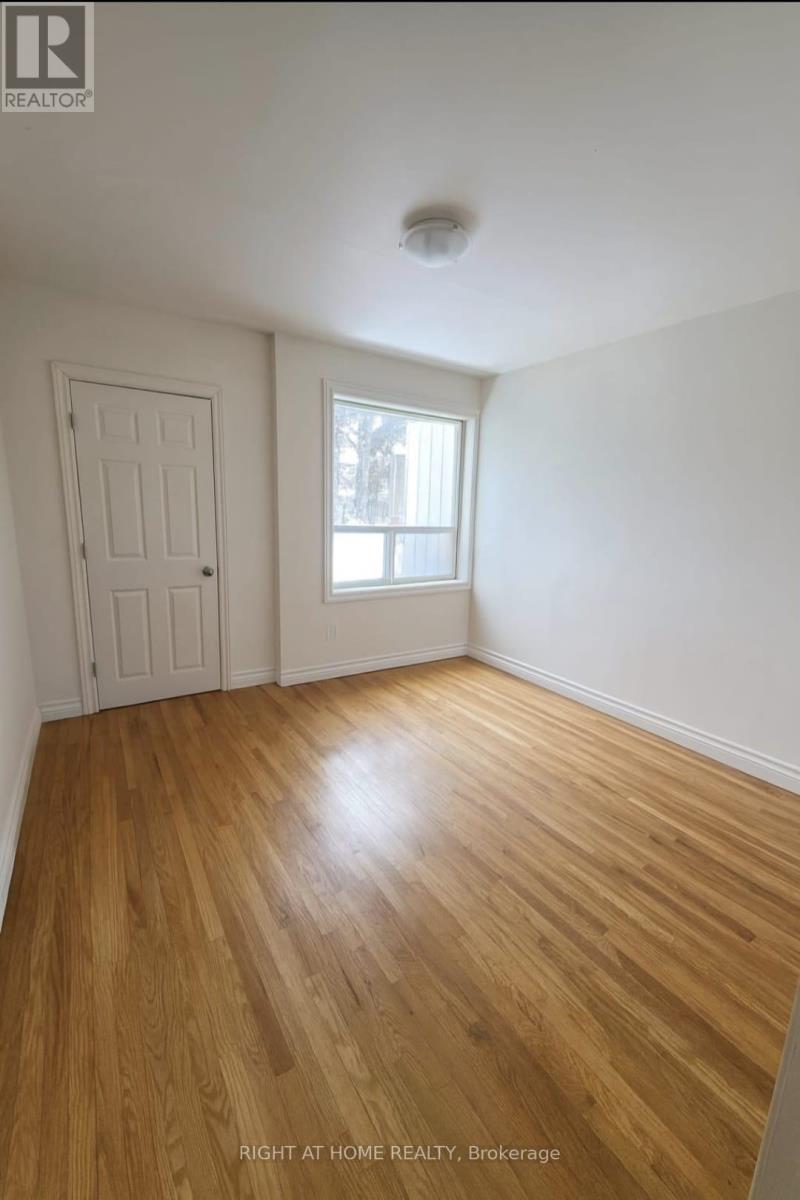 22 - 21 Lexington Avenue, Toronto, Ontario  M9V 2G4 - Photo 3 - W12662706