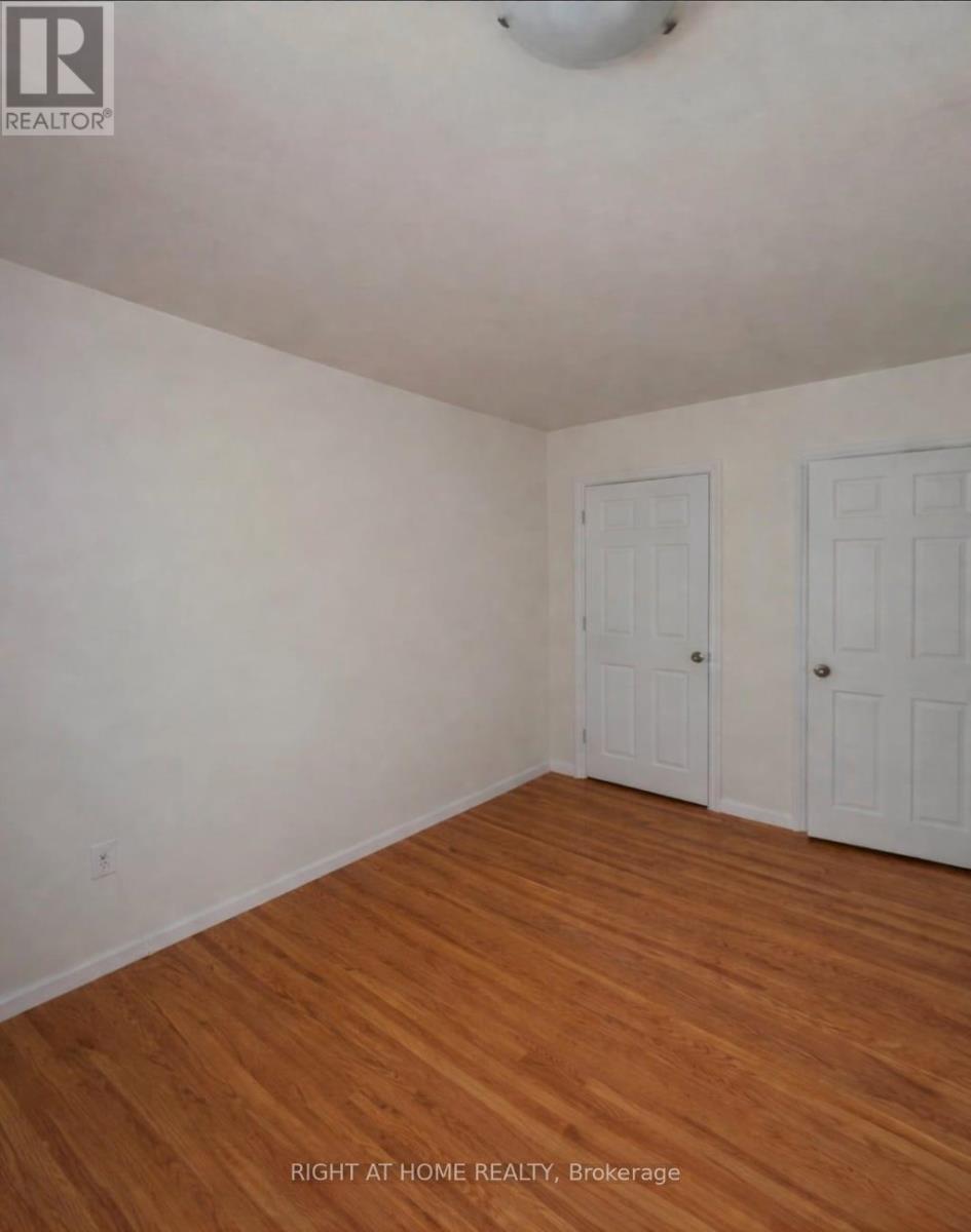 22 - 21 Lexington Avenue, Toronto, Ontario  M9V 2G4 - Photo 5 - W12662706