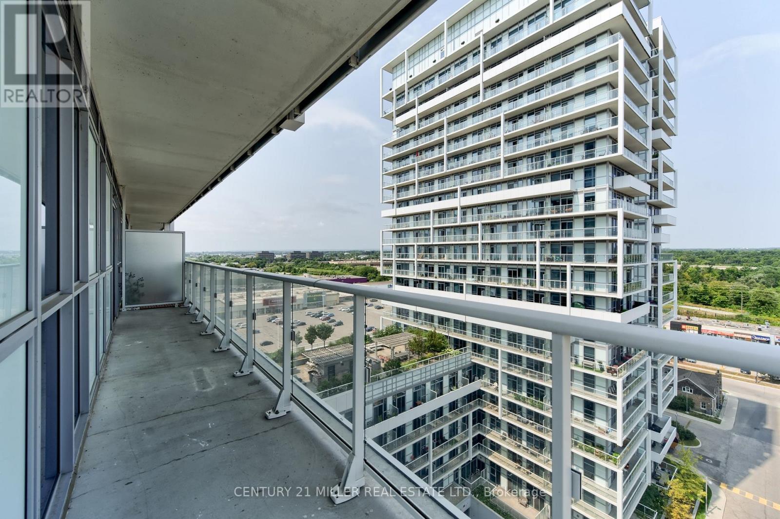 1103 - 55 Speers Road, Oakville, Ontario  L6K 0H9 - Photo 10 - W12662716