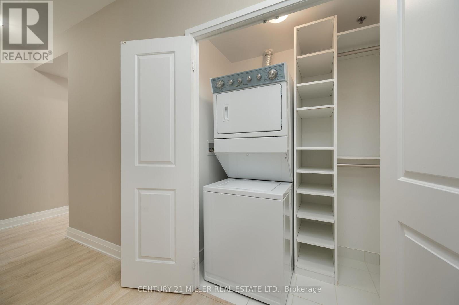 1103 - 55 Speers Road, Oakville, Ontario  L6K 0H9 - Photo 15 - W12662716