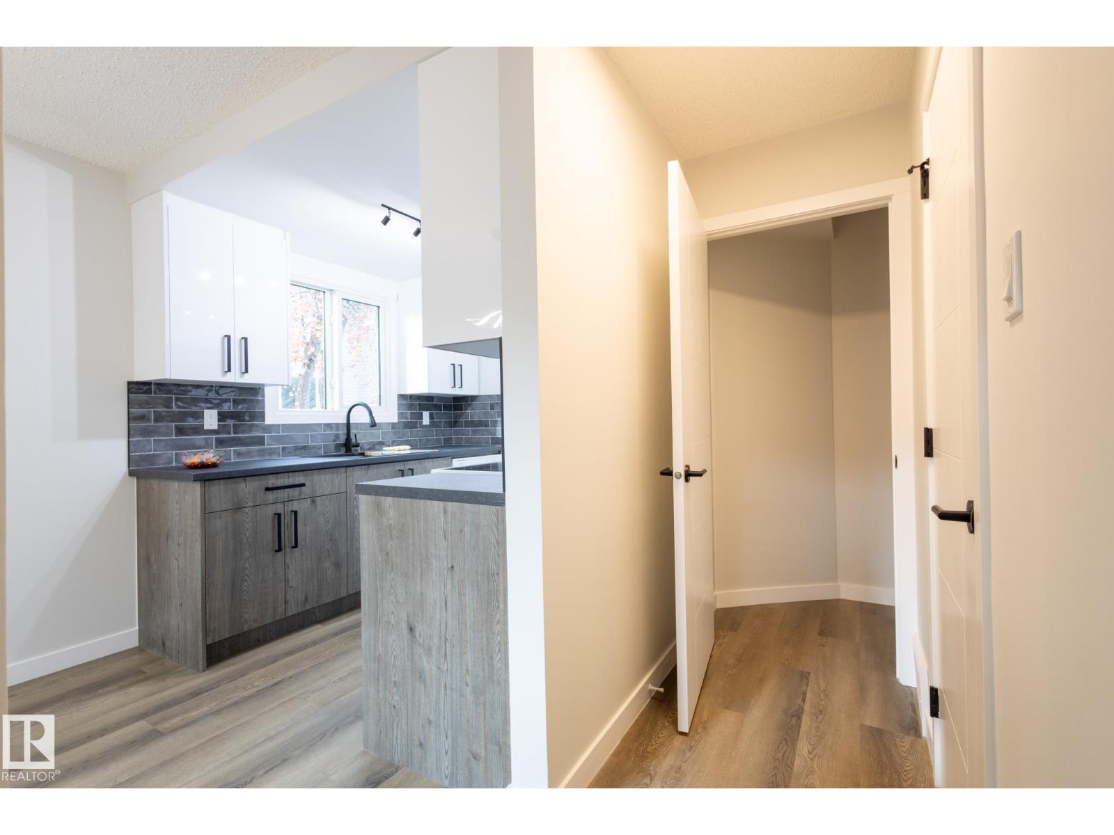 5446 144b Av Nw, Edmonton, Alberta  T5A 3N5 - Photo 6 - E4469058