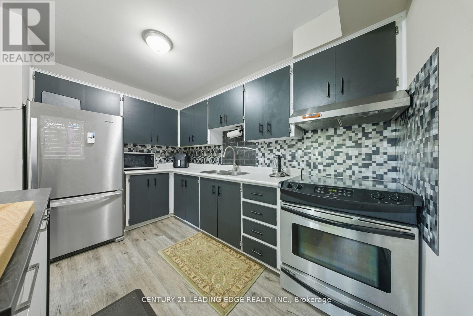 416 Scottsdale Drive, Guelph, Ontario  N1G 2Z8 - Photo 7 - X12662704