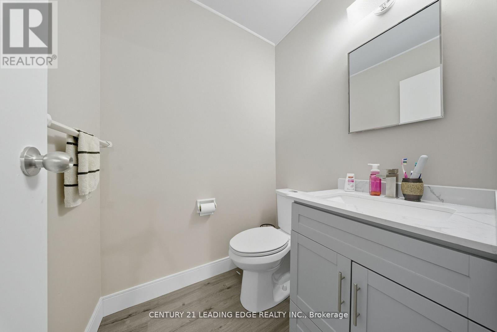 416 Scottsdale Drive, Guelph, Ontario  N1G 2Z8 - Photo 9 - X12662704