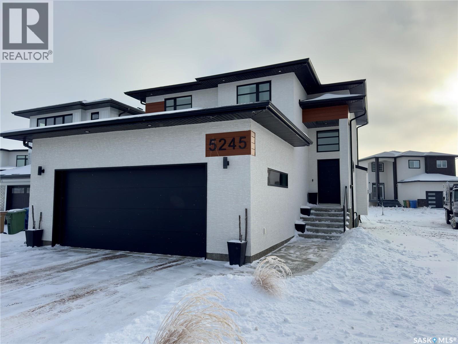 5245 Green Quartz BAY, regina, Saskatchewan