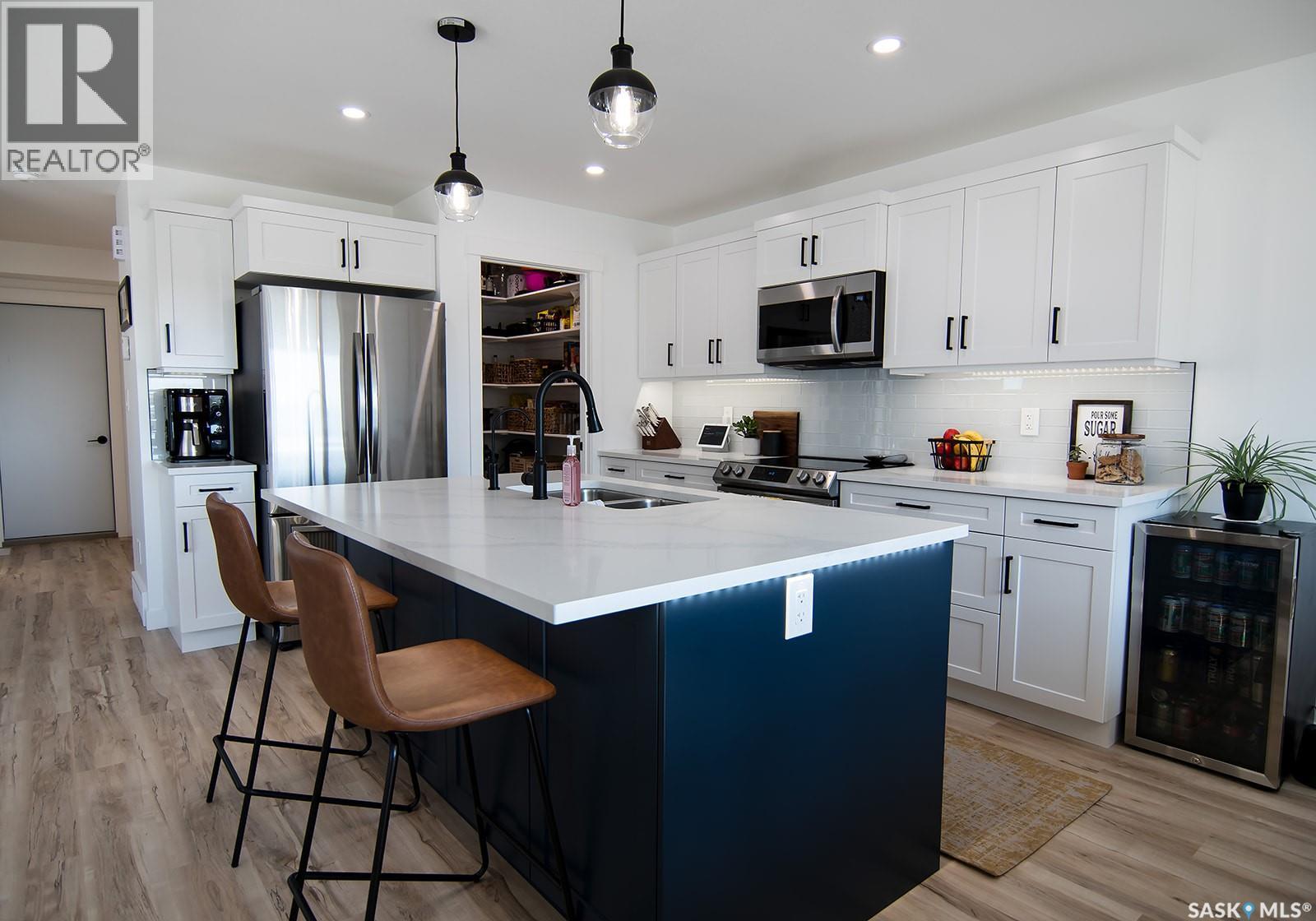 5245 Green Quartz Bay, Regina, Saskatchewan  S4V 3T1 - Photo 11 - SK026173