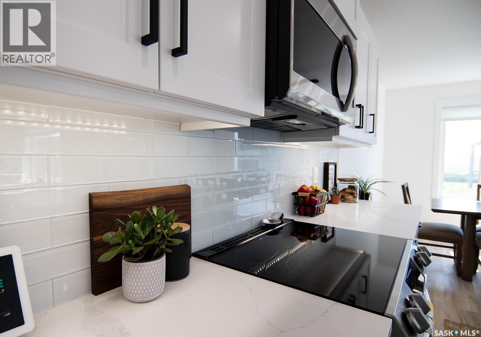 5245 Green Quartz Bay, Regina, Saskatchewan  S4V 3T1 - Photo 12 - SK026173