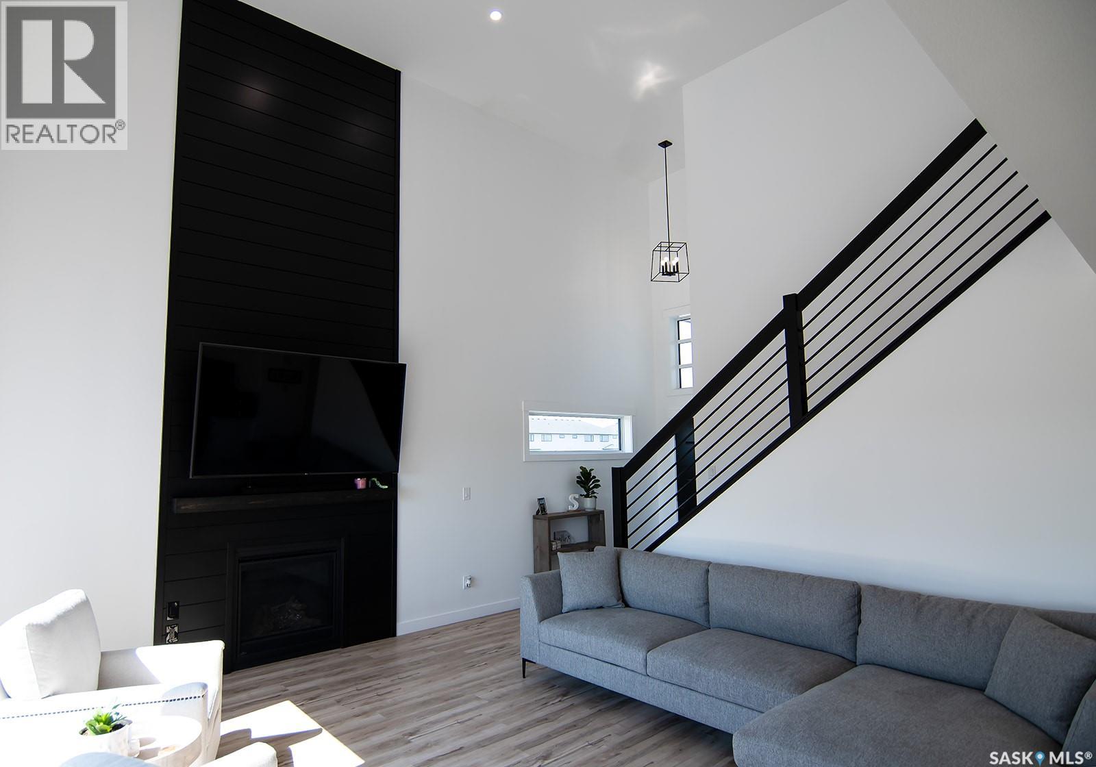 5245 Green Quartz Bay, Regina, Saskatchewan  S4V 3T1 - Photo 5 - SK026173