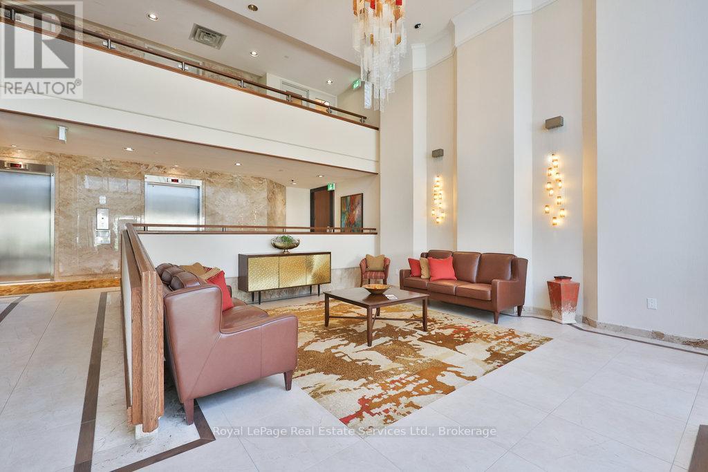 607 - 2170 Marine Drive, Oakville, Ontario  L6L 5V1 - Photo 4 - W12662784