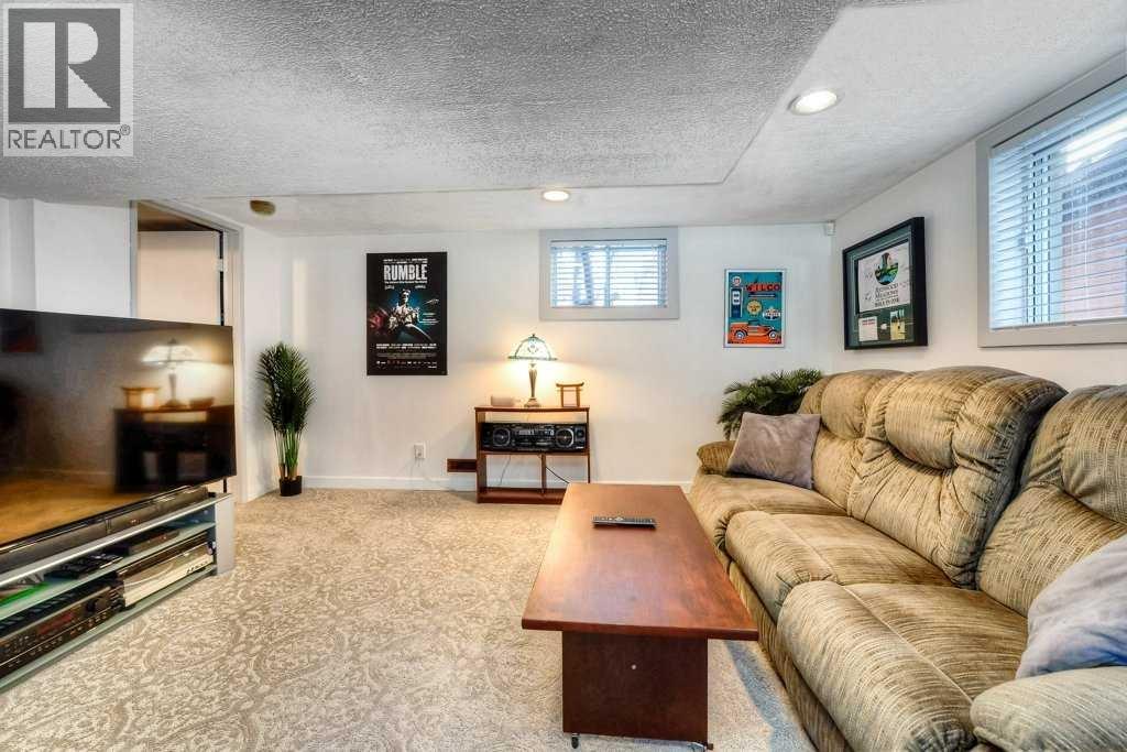 3815 Parkhill Place Sw, Calgary, Alberta  T2S 2W6 - Photo 17 - A2276871