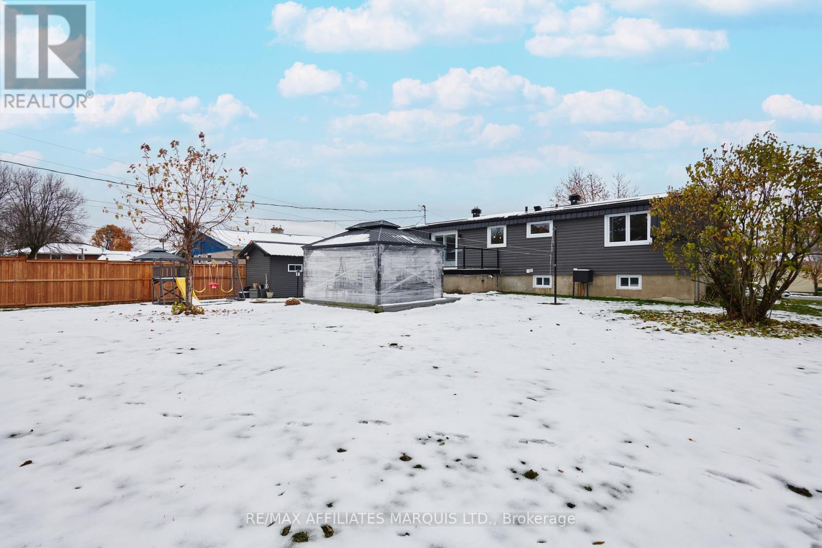 20391 Park Crescent, South Glengarry, Ontario  K0C 1L0 - Photo 32 - X12662812