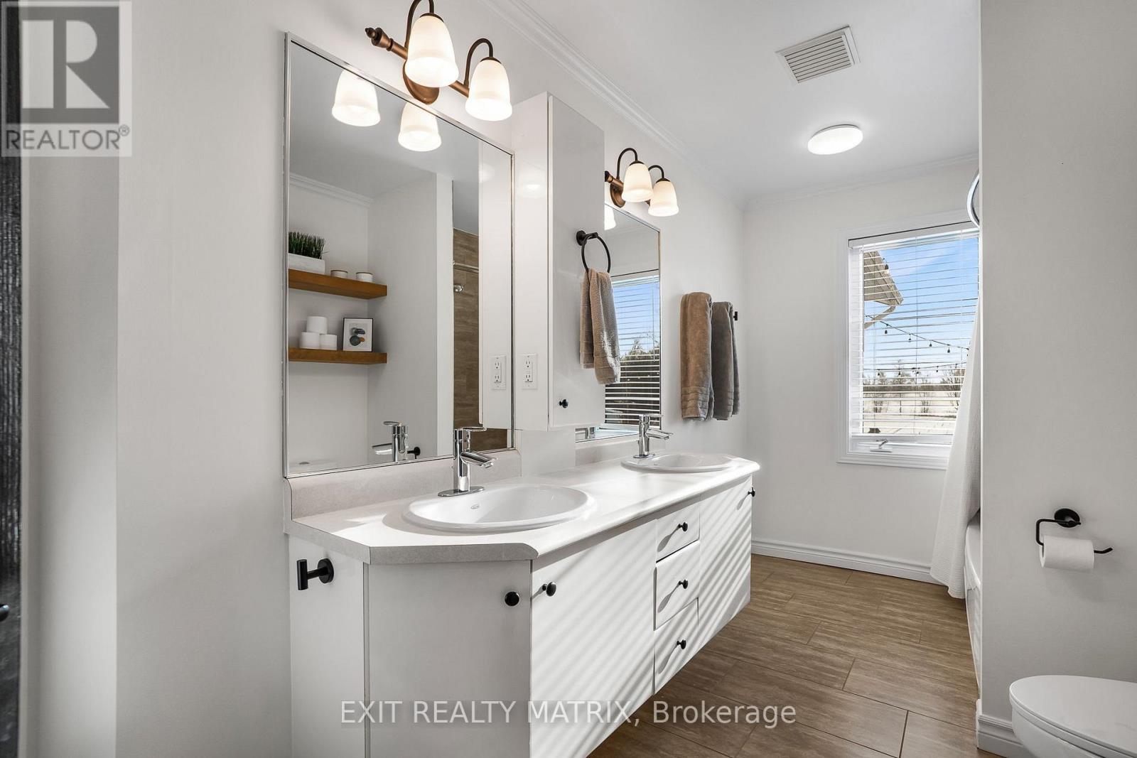 1540 Sandy Hill Road, Champlain, Ontario  K6A 2R2 - Photo 17 - X12662924