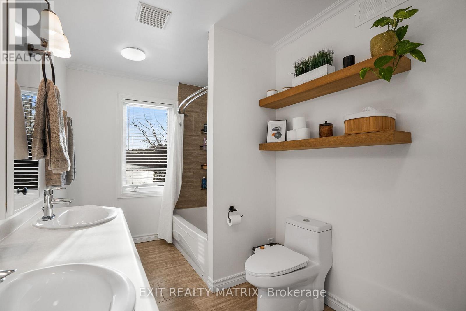 1540 Sandy Hill Road, Champlain, Ontario  K6A 2R2 - Photo 18 - X12662924