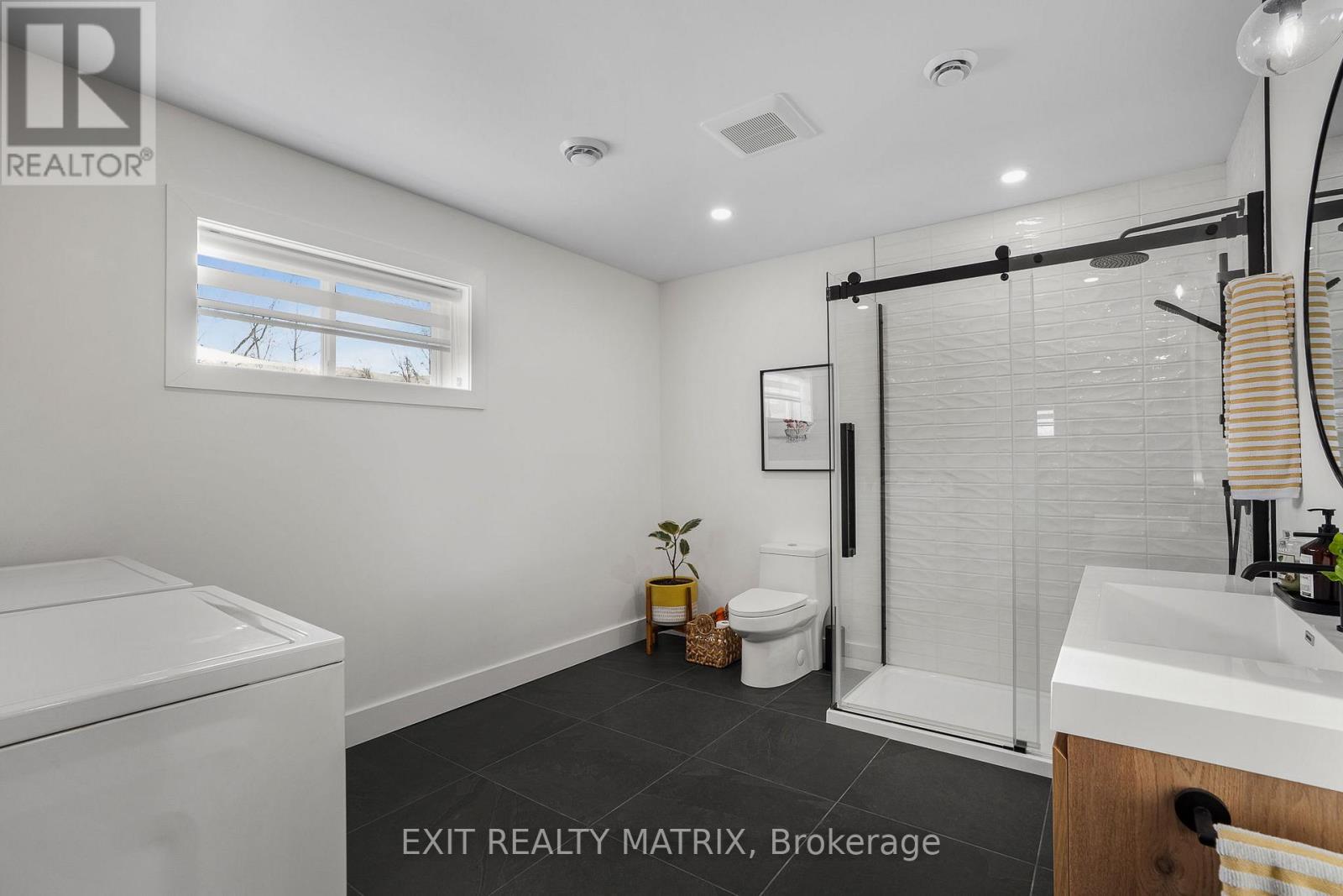 1540 Sandy Hill Road, Champlain, Ontario  K6A 2R2 - Photo 26 - X12662924