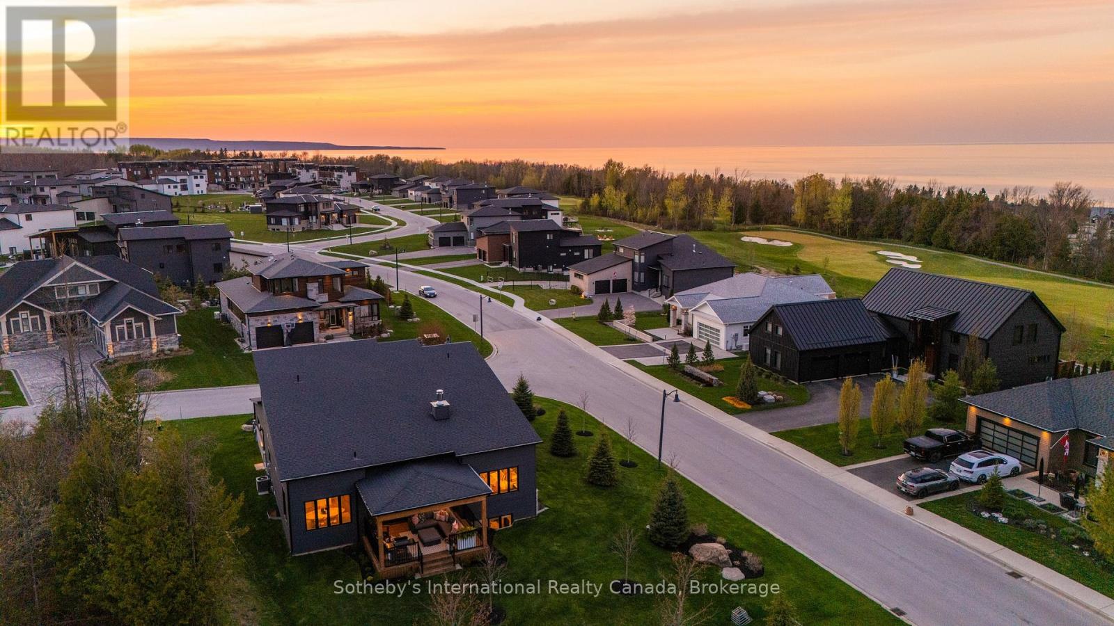 149 Landry Lane, Blue Mountains, Ontario  N0H 2P0 - Photo 2 - X12662818