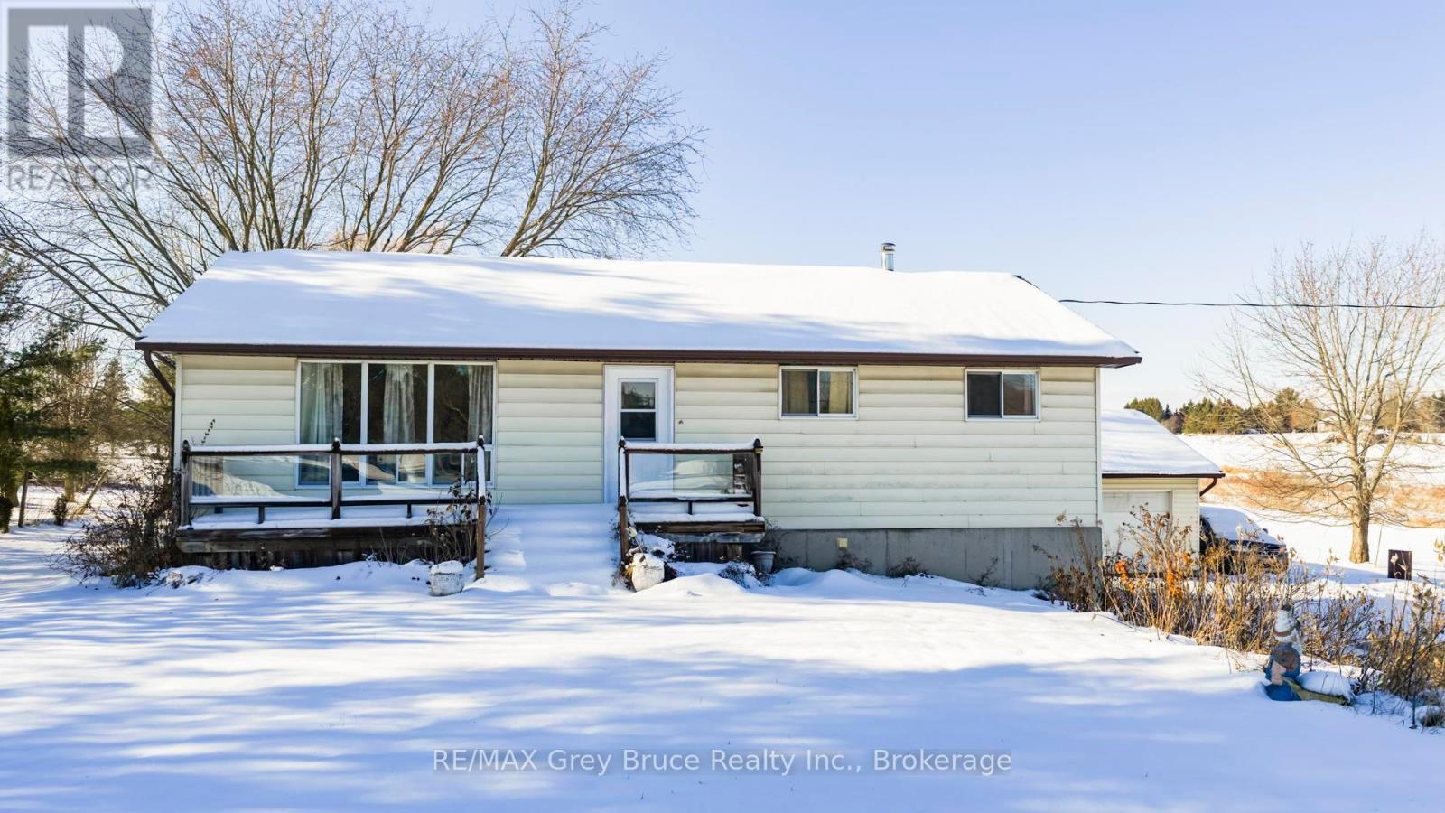 276 West Street, Georgian Bluffs, Ontario  N4K 5N7 - Photo 28 - X12662830