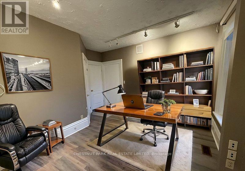 13360 Loyalist Parkway, Prince Edward County (Hallowell Ward), Ontario  K0K 2T0 - Photo 12 - X12662730