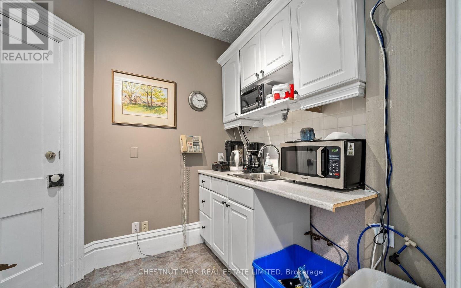 13360 Loyalist Parkway, Prince Edward County (Hallowell Ward), Ontario  K0K 2T0 - Photo 20 - X12662730