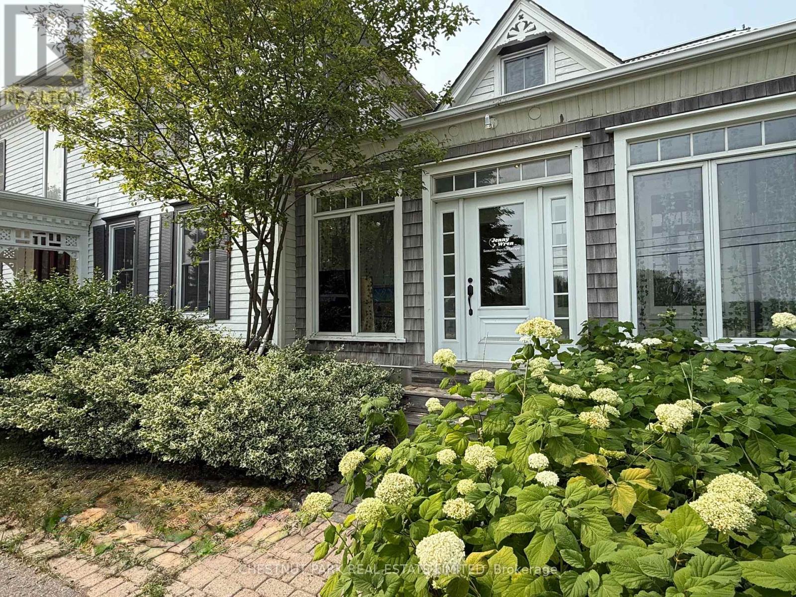 13360 Loyalist Parkway, Prince Edward County (Hallowell Ward), Ontario  K0K 2T0 - Photo 5 - X12662730