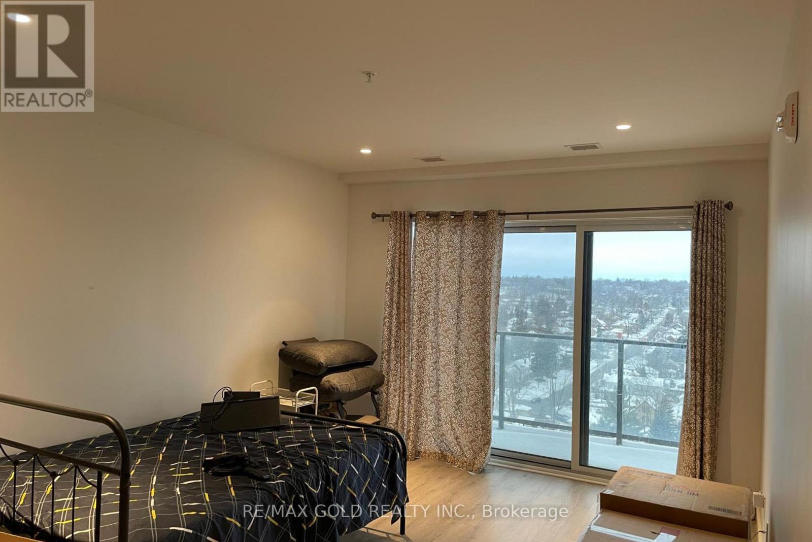 1612 - 15 Glebe Street, Cambridge, Ontario  N1S 0C3 - Photo 8 - X12656742