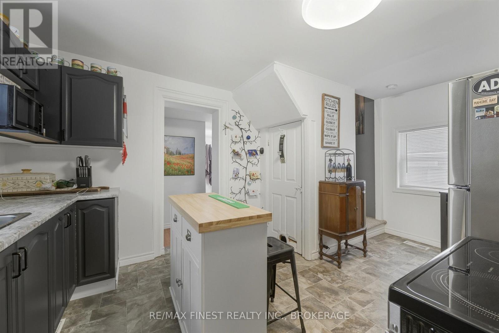 1537 County Road 2, Front Of Yonge, Ontario  K0E 1R0 - Photo 12 - X12662808