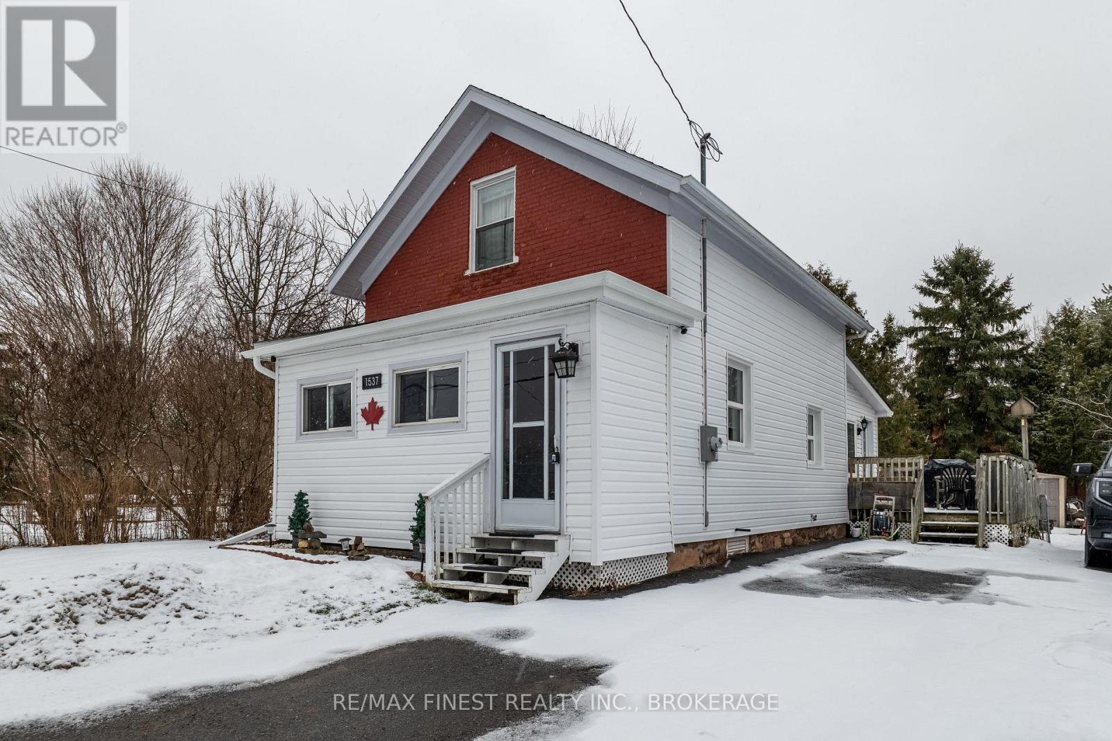 1537 County Road 2, Front Of Yonge, Ontario  K0E 1R0 - Photo 2 - X12662808